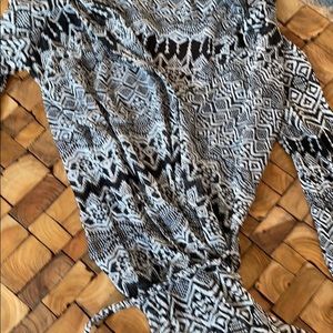 A Black and white blouse